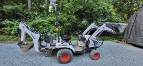 CT2021 BOBCAT Loader Backhoe Tractor