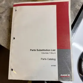 8-97697 CASE IH Volumes Catalog