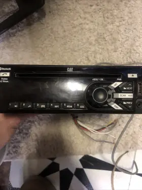 DEA500 CAT Caterpillar Corporate Am Fm Radio Bluetooth