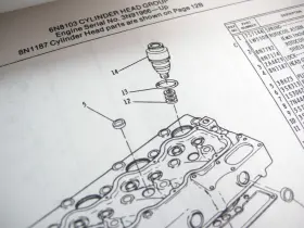 SEBP1119-01 CATERPILLAR CONSTRUCTION EQUIPMENT Pipelayer Book #3