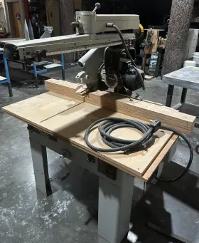 33-421 DELTA Radial Arm Cross Bevel Saw