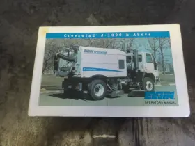 0701422-B ELGIN Crosswind Sweeper Operators Manual