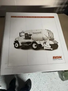 0702223-A ELGIN Broom Bear Street Sweeper Book