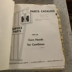 CNU-2A INTERNATIONAL HARVESTER Corn Heads Combines Catalog #3