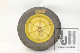 AM34897 JOHN DEERE Tire Wheel Walk Mowers