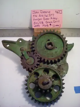 AN161377 JOHN DEERE Hanger Gear Eolzb Drillused