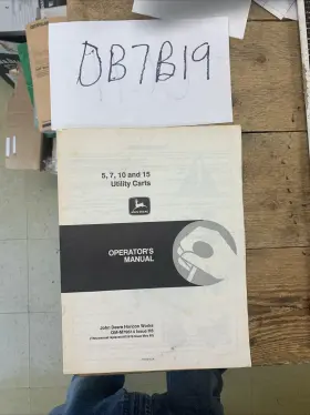 OM-M79614 JOHN DEERE Utility Operators Manual