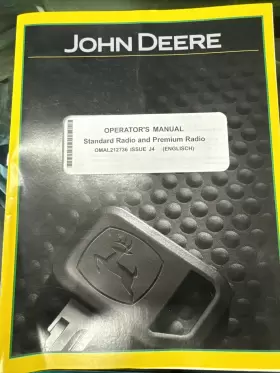 OMAL212736 JOHN DEERE Standard Radio Operators Manual