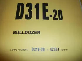 PEPB001103 KOMATSU Tractor Manual Book Catalog #3