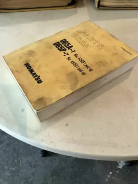 PEPB01440702 KOMATSU Tractor Book #2
