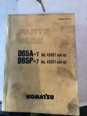 PEPB01440702 KOMATSU Tractor Book
