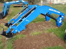 665TL NEW HOLLAND Loader