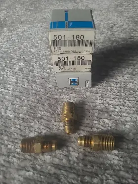 501-180 THERMO KING Plugs
