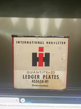 455634R1 International Harvester Ledger Plates Box