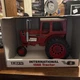 Ertl International 1568 V8 Tractor Diecast 1/16 Scale USA 1994 NOS #4603
