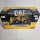 1:64 Norscot 55302 CAT Caterpillar 988G Wheel Loader Tractor Diecast Model NIB